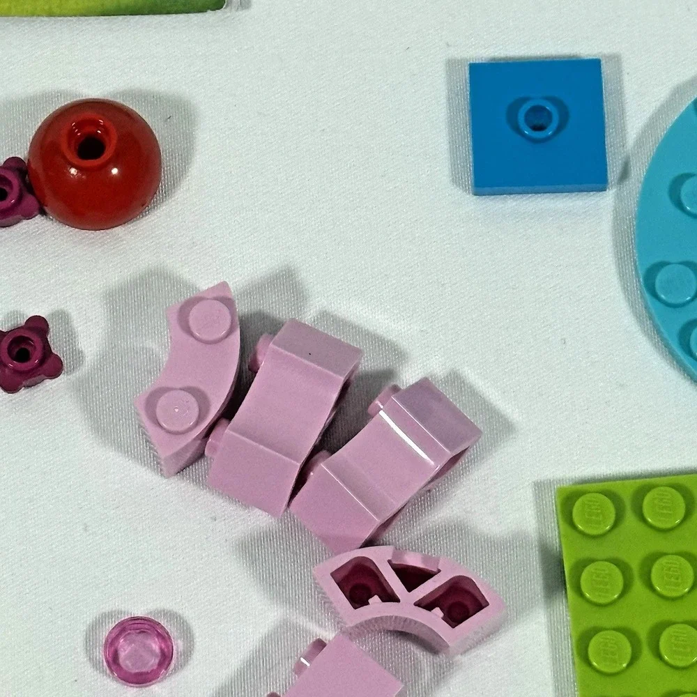 LEGO Friends 41114 Party Styling Kids Set Pink Jewel the Cat Complete No Box